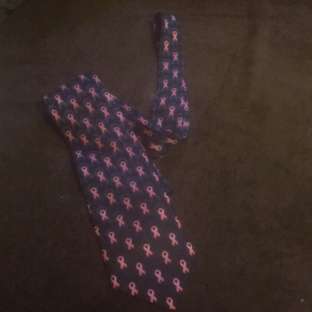 Wolfmark tie